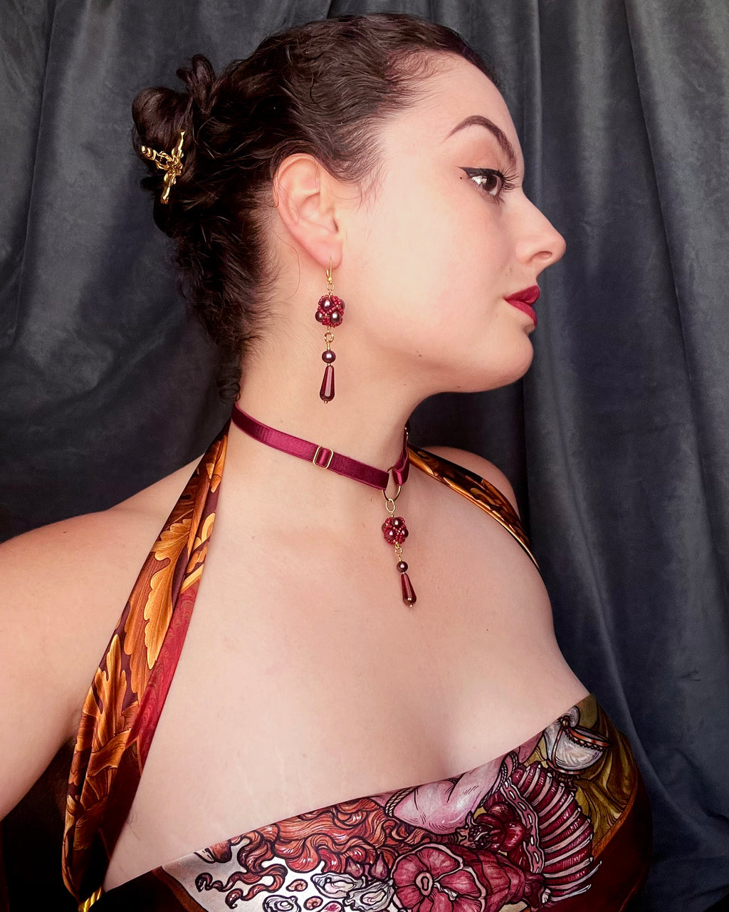 Choker with Beaded Pendant - Cranberry