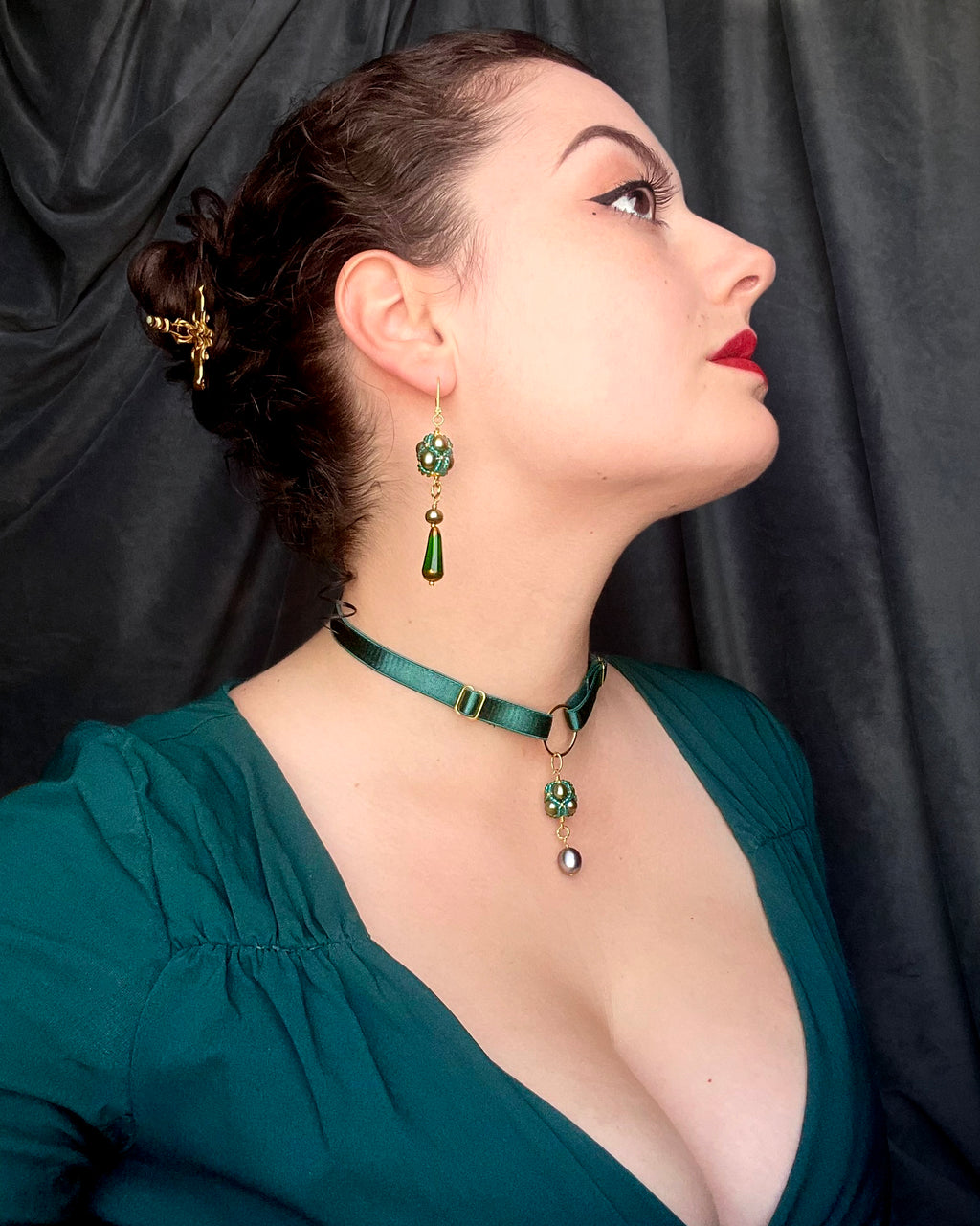 Choker with Beaded Pendant - Teal